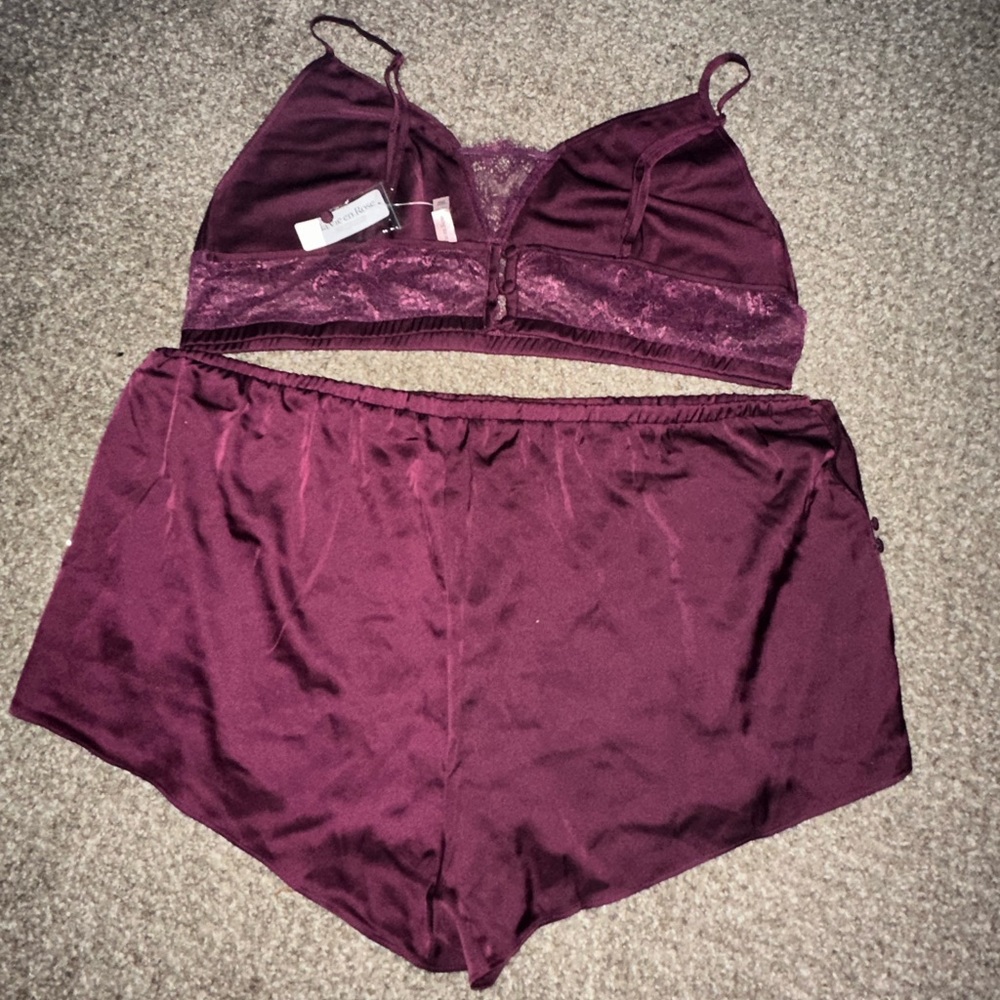 Brand new burgundy two piece lingerie size XL